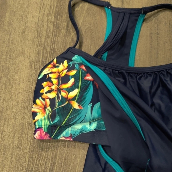 *NWOT* Coastal Blue Tankini with Floral Bralette - Picture 3 of 5